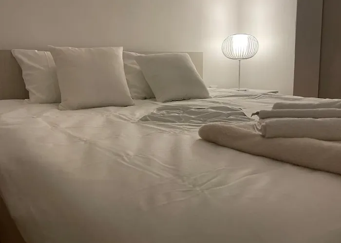 Apartment In The Heart Of *