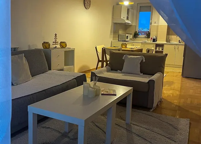 Apartment In The Heart Of *